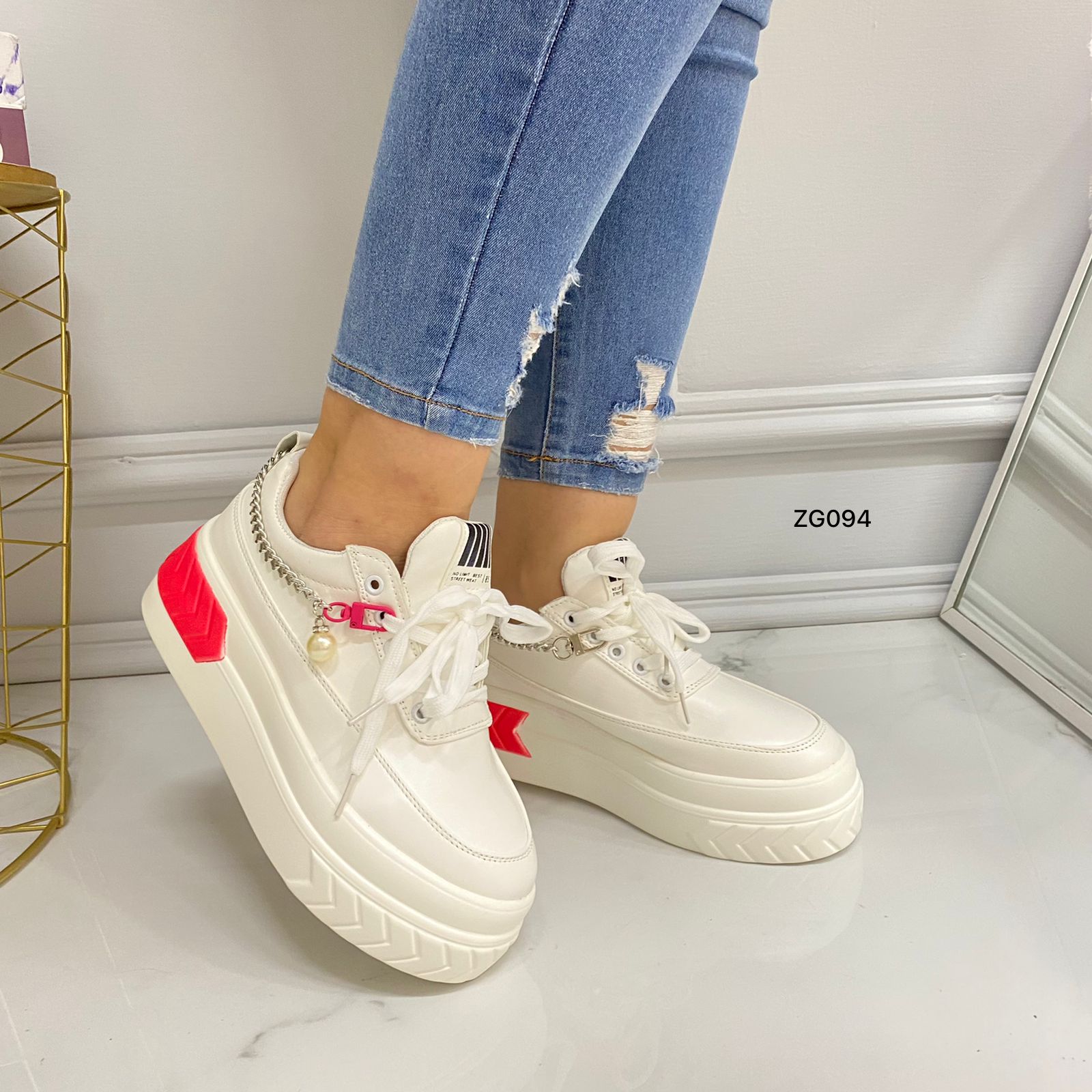Tenis blanco detalle rosado cadena plataforma 5cm TN05# C-1